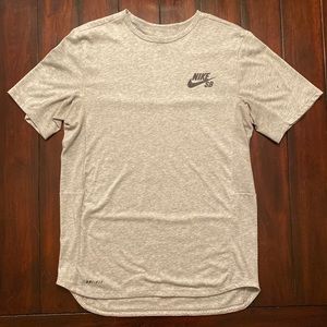 Nike SB Mens Breathable Lightweight T-Shirt